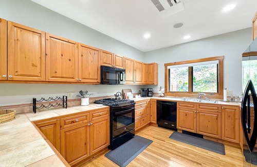 Edwards Villa | Private Hot Tub, 2700 Sq Feet, borders Open Space - Arrowhead Townhome, Beaver Creek