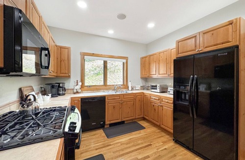 Edwards Villa | Private Hot Tub, 2700 Sq Feet, borders Open Space - Arrowhead Townhome, Beaver Creek