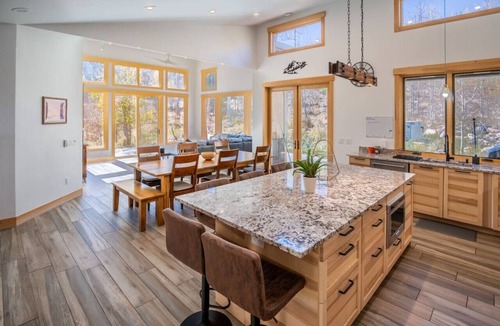 Silverthorne House | Private Hot Tub + Firepit | Pet-Friendly | Custom Mountain Home