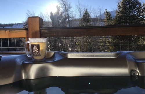 Beaver Valley Condo | Private Hot Tub Overlooking Blue River with Private Heated Garage