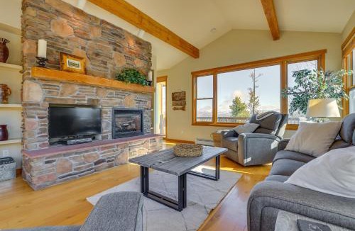 Innsbruck Val Moritz House | Private Hot Tub: Scenic Granby Vacation Rental!