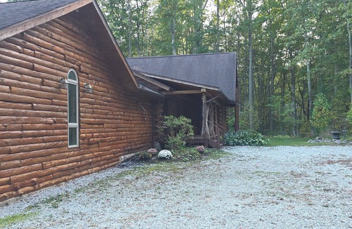 Austinburg House | Private Log Home w/5 bedrooms-Fishing, Golf, Wineries,Hot Tub, in Rock Creek