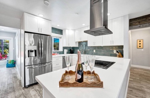 Wilton Manors House | Private Oasis w/Heated Pool(Complimentary) - Wilton Dr & Beach