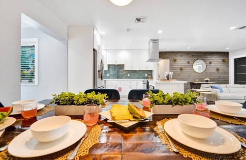 Wilton Manors House | Private Oasis w/Heated Pool(Complimentary) - Wilton Dr & Beach