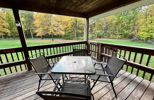Geneva House | Private- Pool Table, SPIRE, Wine Country, GOTL