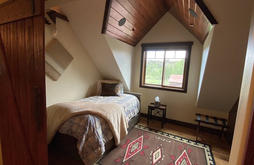 Durango Apartment | Private, Upscale Apartment above a barn in Durango, Colorado