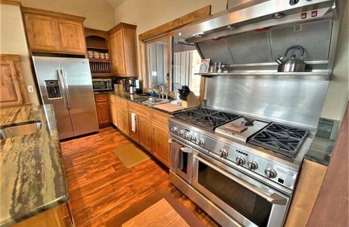 Purgatory House | Purgatory Cabin with Views and Hot Tub