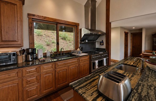 Purgatory House | Purgatory Cabin with Views and Hot Tub