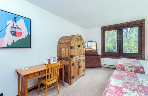 Telluride Hotel | Quaint Lodge Close to Downtown With Prime River Location