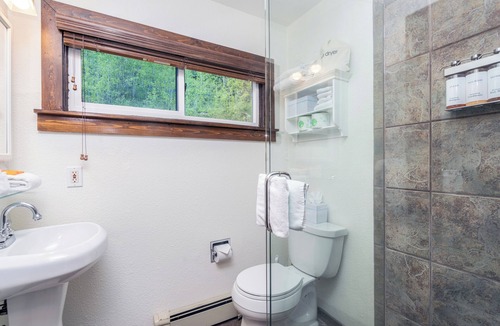 Telluride Hotel | Quaint Lodge Close to Downtown With Prime River Location