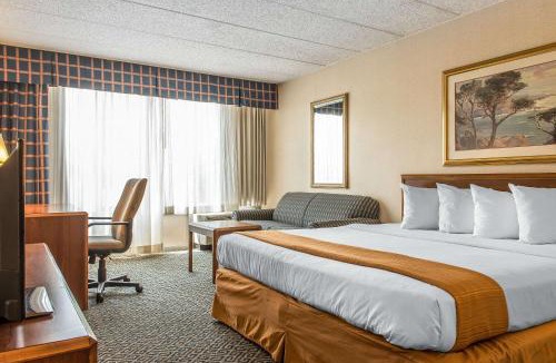 Springfield Hotel | Quality Inn and Conference Center