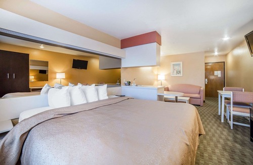 Elko Hotel | Quality Inn & Suites Elko