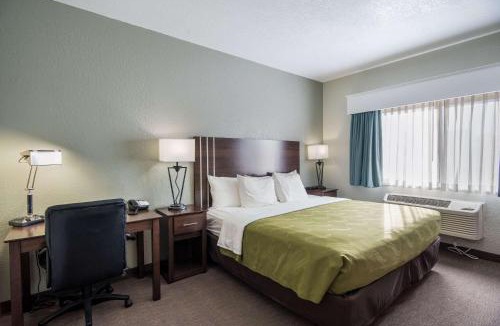 Pueblo West Hotel | Quality Inn & Suites Pueblo West