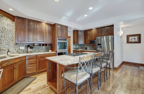 Blue River House | Quandary Peak Lodge | Luxury Amenities, Location, and Views!