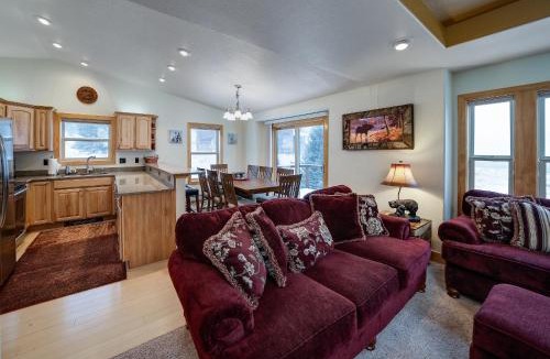 Blue River House | Quandary Vista Townhome: Private Hot Tub, Incredible Mountain Views