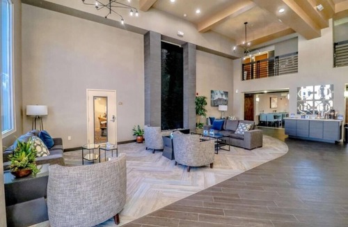 North Las Vegas Apartment | Queen Room Near Shadow Creek Golf Course LAS