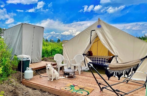 Monument Cabin | “Queen's Quarters” Cozy Outdoor Glamping Hot Tub