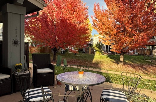 Park East House | Quiet 2 BR, close to C.U. and bike path