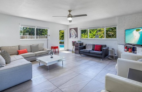 Wilton Manors Villa | Quiet Nest steps from Wilton Manors's Nightlife