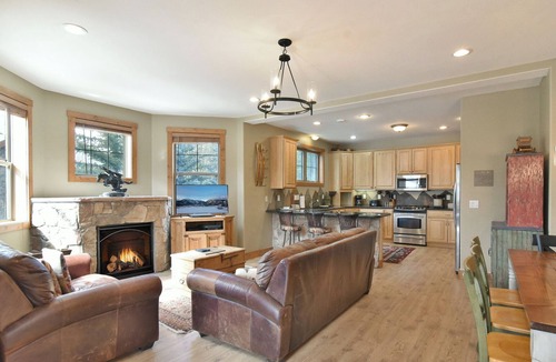 Vista Point House | Rachel Lane Home: Views, Style, Hot Tub