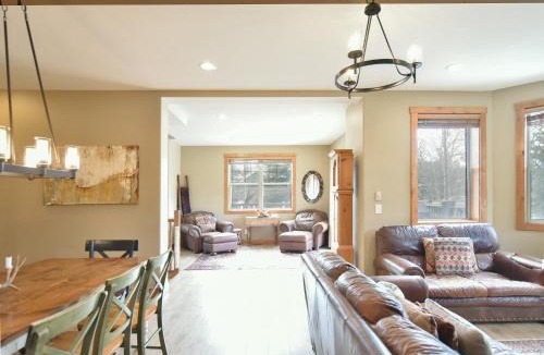 Vista Point House | Rachel Lane Home: Views, Style, Hot Tub