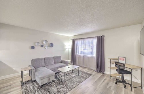 Las Vegas House | Radiant Vegas Retreat! Sleeps 6!