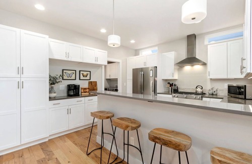 Old Town North House | Ram’s Roost | Rooftop Hot Tub, Patio & Family Fun