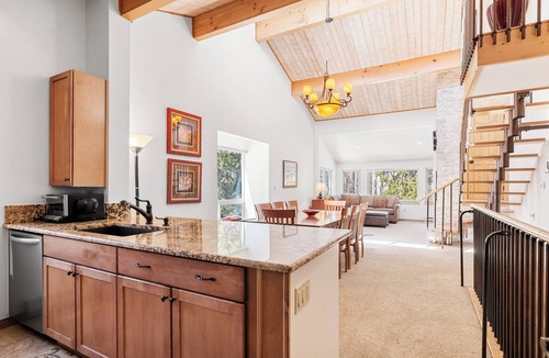 Peak 9 Condo | Rare 5 bedroom Steps From Peak 9/MainSt; Hot Tubs