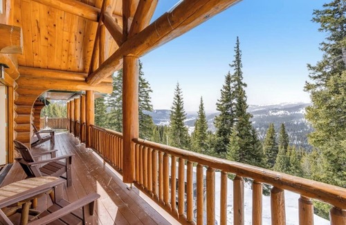 Alma Cabin | Rare mountain-view log home with hot tub, fireplace & WiFi - near Breckenridge