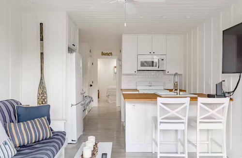 Carpinteria Condo | Rare Single Level condo w/Private yard and deck, STEPS to beach