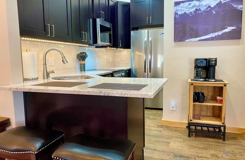 Breckenridge Ski Chalet | Rare single level 2 bed 2 bath Chalet on Shuttle Route minutes to Breckenridge
