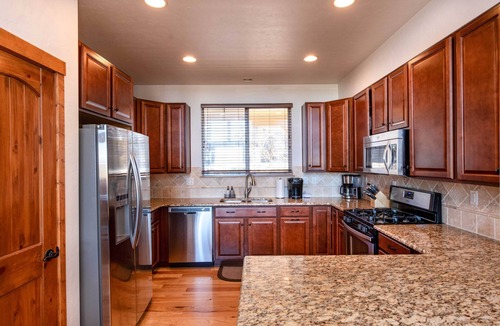Silvercreek House | Red Barn of Granby Ranch - spacious luxury, pet friendly and hot tub