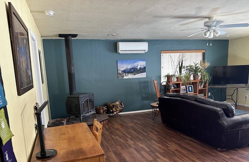 Durango House | Relax with quiet mountain views just minutes from town!