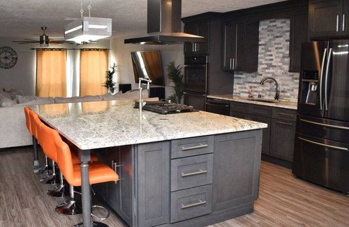 Paradise Hills Civic House | Relaxing 4 Bedroom with Pool and Hot Tub