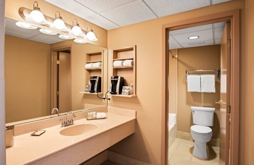 Glenwood Springs Hotel | Relaxing Boutique Stay Near Historic Anderson Landmarks