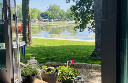 Russells Point Cottage | Relaxing waterfront cottage on Dunn's Pond off Indian Lake