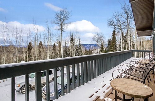 Snowmass Village House | REMINGTON RETREAT - ENTICING with Remarkable Ski Access Convenience!