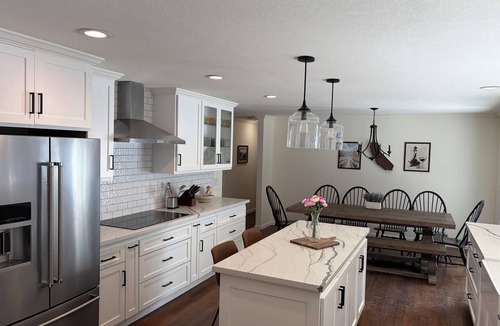 Atascadero House | Remodeled 4BR Retreat - FirePit + Basketball Court