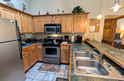 Avon Condo | Remodeled Condo w/FREE WiFi, Parking, Heated Pool, Hot Tubs, Skier Shuttles