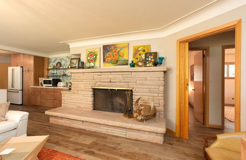Loveland House | Remodeled mid-century home minutes from Estes Park/Fort Collins. Pet friendly
