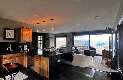 Glenwood Springs Cabin | Remote Mountain Cabin amazing views,FITNESS GYM , WiFi, above Glenwood Springs