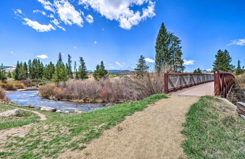 Rendezvous House | 'Rendezvous Buckhorn Cabin' By Hiking Trails