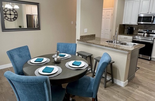 Cottonwood Condo | Renovated Condo near Dove Valley, DTC, Rocky Vista