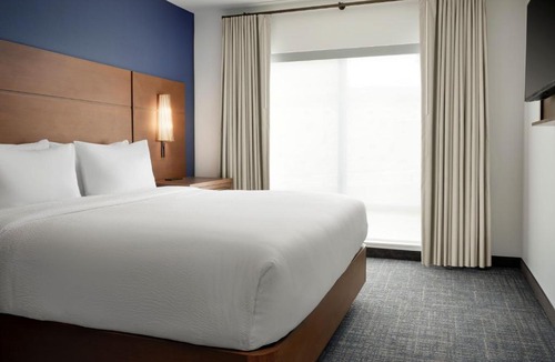 Ventura Hotel | Residence Inn by Marriott Ventura Beach