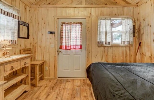 Buena Vista House | Resort Cabins in Buena Vista near HOT Springs!