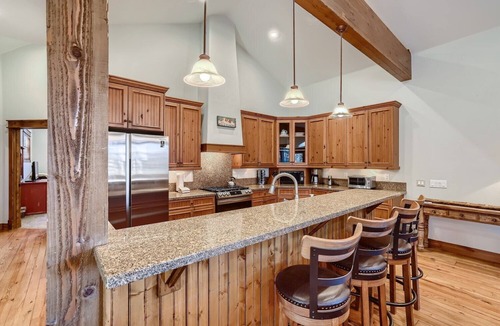 Peak 8 House | Retreat at Shock Hill Home: Walk to Gondola