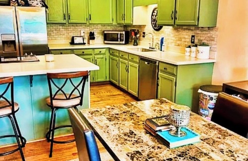 Cheyenne Meadows House | Retreat Near Broadmoor & Cheyenne Mountain