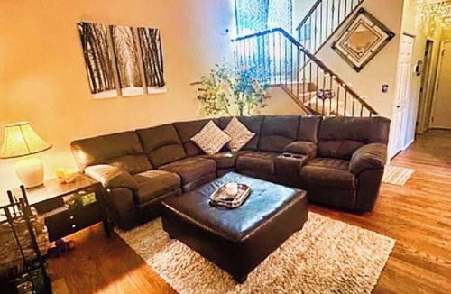 Cheyenne Meadows House | Retreat Near Broadmoor & Cheyenne Mountain