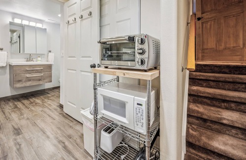 Belmar Park Apartment | Retro Guest Suite with private Hot Tub 10 min to Red Rocks, Denver, and Golden.