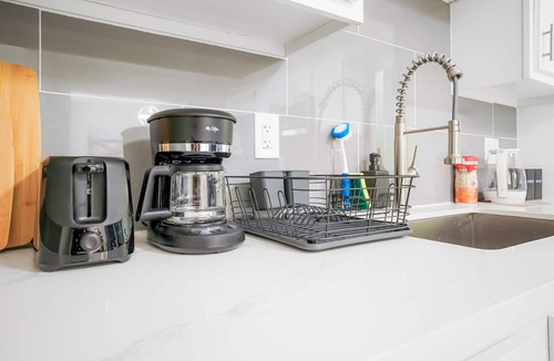 Aurora House | Revere Game House w/Pool Table, Sleeps 14